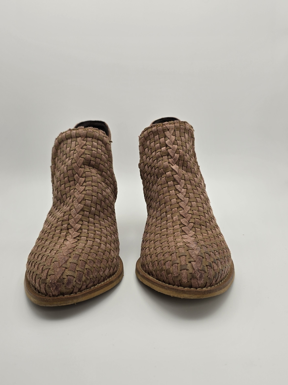 Woven Slip-On Ankle Shoes in Dusty Rose Cut Out Sz 7 Western Boho Rodeo